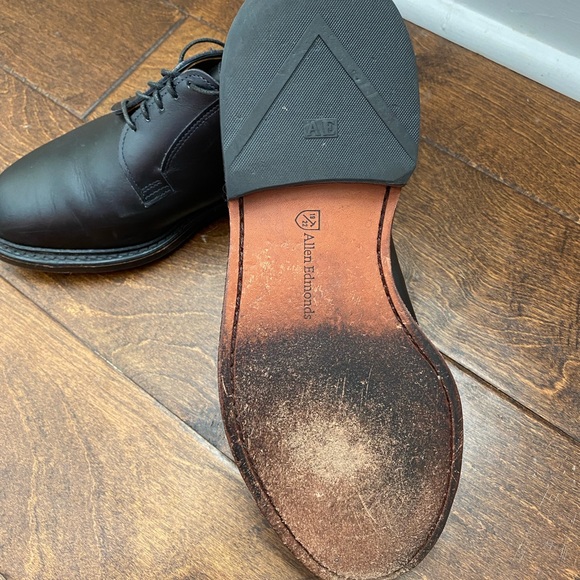 Allen Edmonds like new - Picture 3 of 3